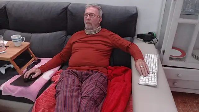 Nudelschwanz online show from 12.14.24