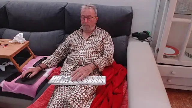 Nudelschwanz online show from 12.14.24