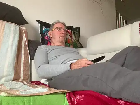Nudelschwanz online show from 01.25.25