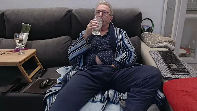 Nudelschwanz online show from 03.11.26