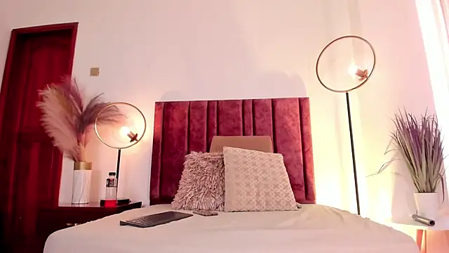 Amber  Davis online show from 12.07.24