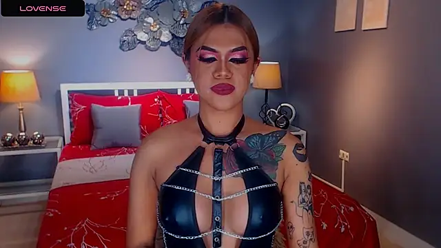 StellaStrong30 online show from 02.02.25