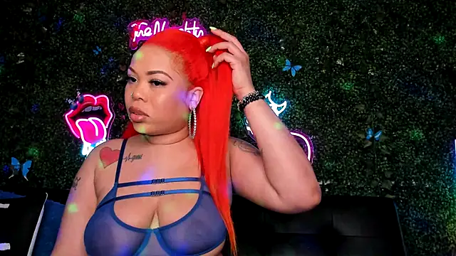 ThickAssRena online show from 12.04.24