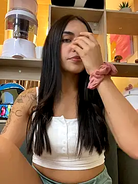 DaphneUwu online show from 10.04.25