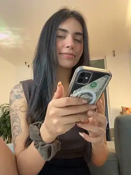 DaphneUwu online show from 03.27.26