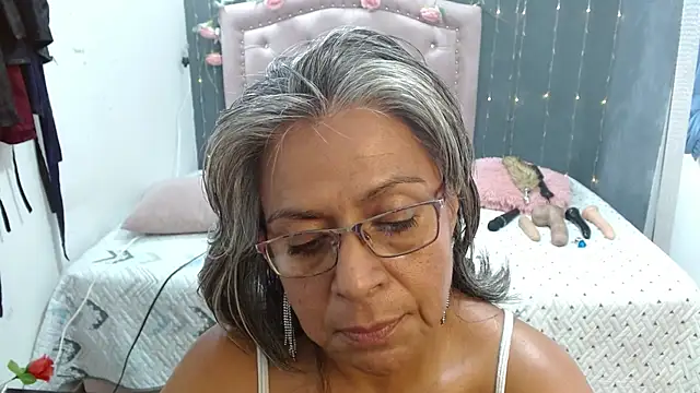 Snapshot of lalisha_96 chatting on 09.30.25 lalisha 96 online show from 09.30.25