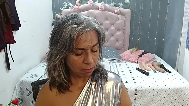 Snapshot of lalisha_96 chatting on 10.03.25 lalisha 96 online show from 10.03.25