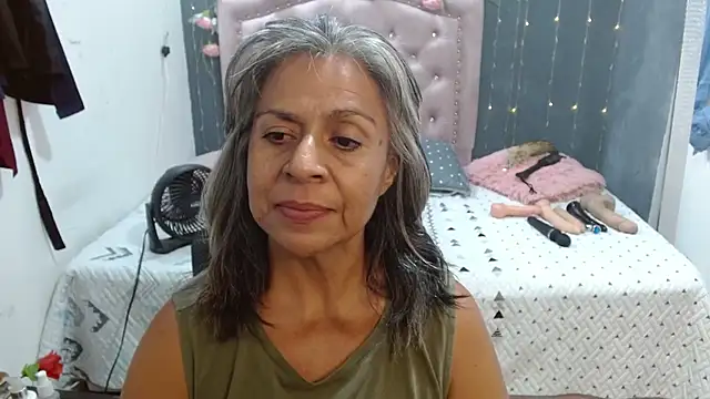 Snapshot of lalisha_96 chatting on 10.12.25 lalisha 96 online show from 10.12.25