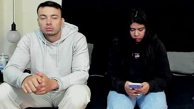 lissandthor13 online show from 12.21.25