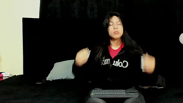 lissandthor13 online show from 01.13.26