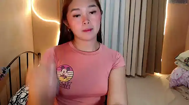 Snapshot of Itsme_claire chatting on 01.27.25 Itsme claire online show from 01.27.25