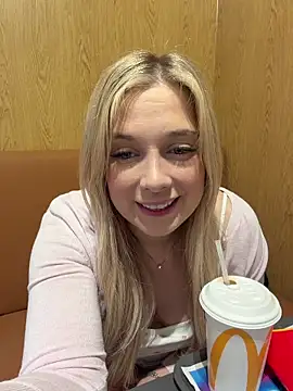 CherryAuroraa online show from 02.16.26