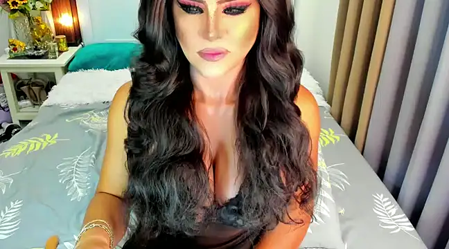 MissNaughtyTyra online show from 12.04.24