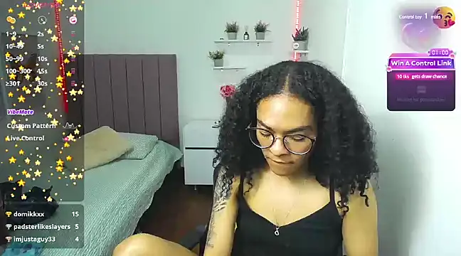 Snapshot of Nina_lovee_ chatting on 12.06.24 Nina lovee online show from 12.06.24