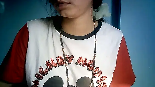 lovelydesi21 online show from 12.19.24