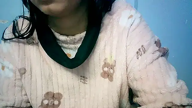 lovelydesi21 online show from 12.20.24