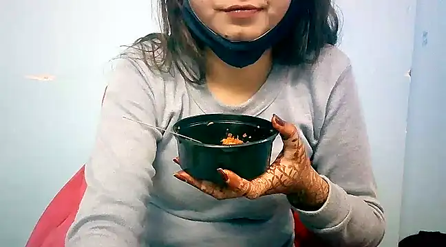 lovelydesi21 online show from 01.15.25