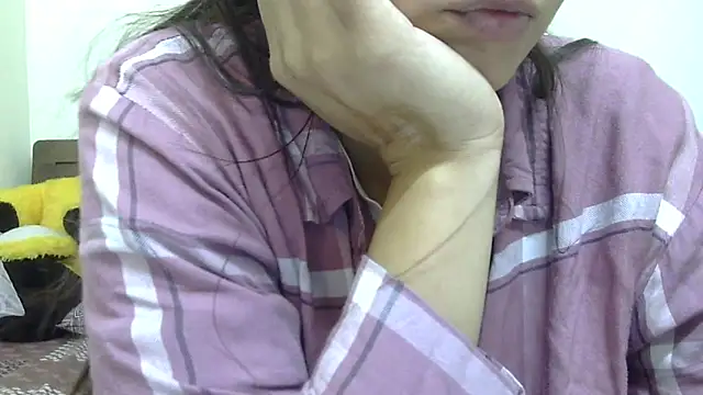 lovelydesi21 online show from 04.08.26