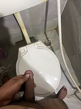 Snapshot of Rahuldhe22 chatting on 01.04.25 Rahuldhe22 online show from 01.04.25