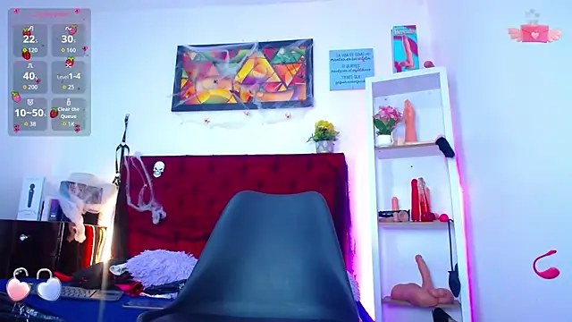 louise nails online show from 11.05.25