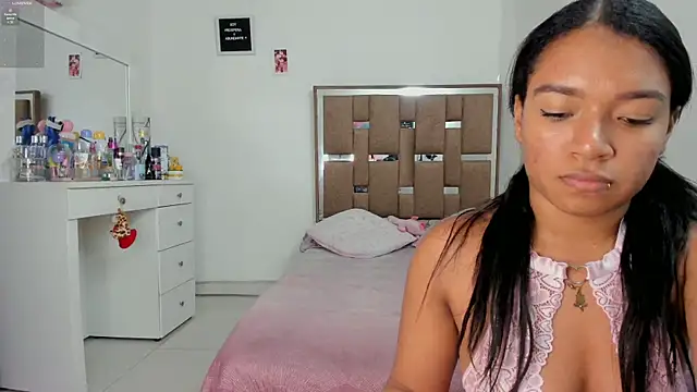 kendall-ewers online show from 10.03.25