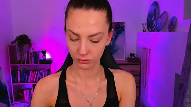 EmilyWilden online show from 02.17.25