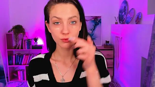 EmilyWilden online show from 02.17.25