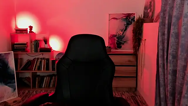 EmilyWilden online show from 10.31.25