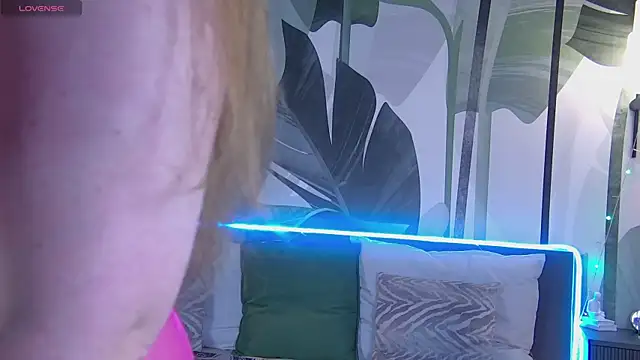 RubyValen online show from 01.17.25