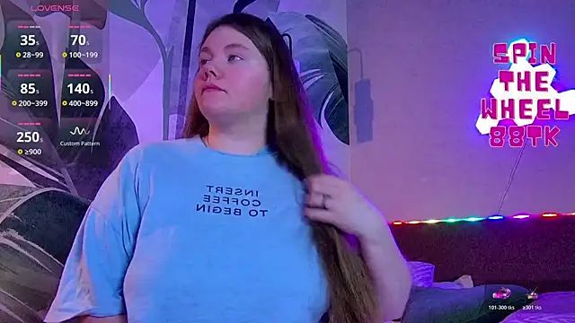 RubyValen online show from 11.22.25