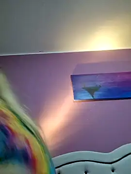 Snapshot of VictoriaMiami chatting on 01.11.25 VictoriaMiami online show from 01.11.25