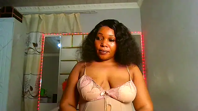 SexyyNana online show from 02.16.25