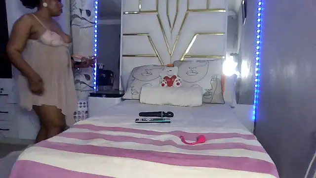 SexyyNana online show from 10.30.25