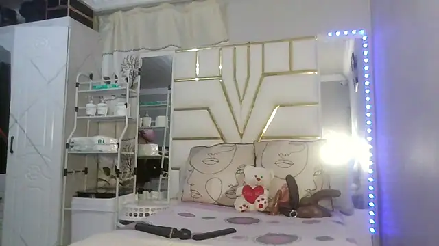 SexyyNana online show from 03.13.26