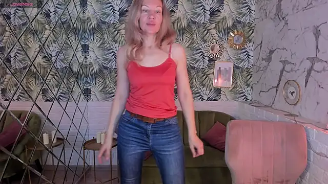 Snapshot of NancyGrace chatting on 10.02.25 NancyGrace online show from 10.02.25