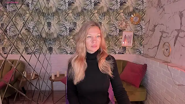 Snapshot of NancyGrace chatting on 10.08.25 NancyGrace online show from 10.08.25