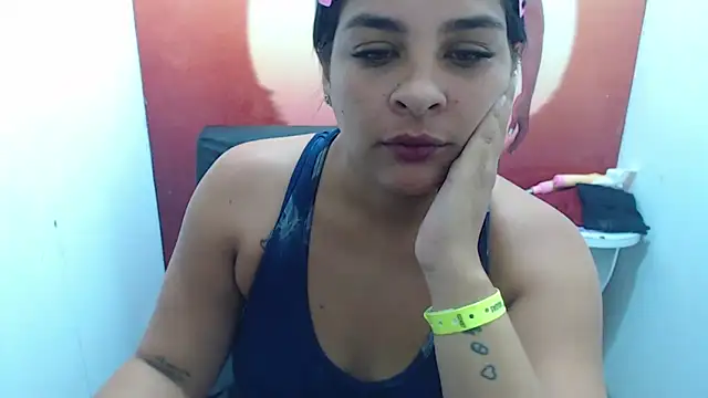 Laura hottt online show from 10.03.25