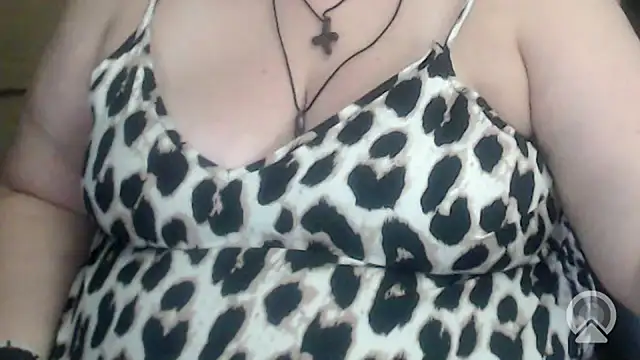 Snapshot of mayasmith chatting on 10.09.25 mayasmith online show from 10.09.25