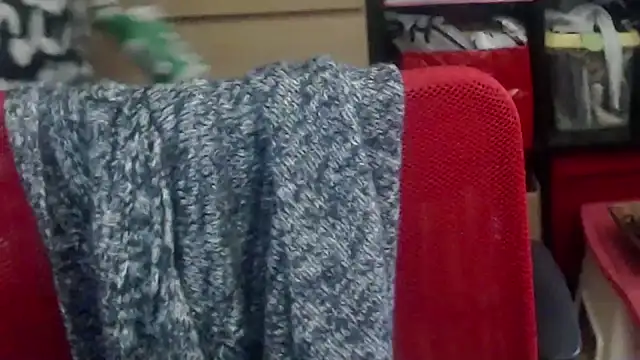 Snapshot of mayasmith chatting on 10.21.25 mayasmith online show from 10.21.25