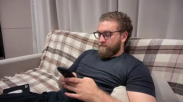 Snapshot of Bear_bear_ chatting on 05.30.26 Bear bear online show from 05.30.26