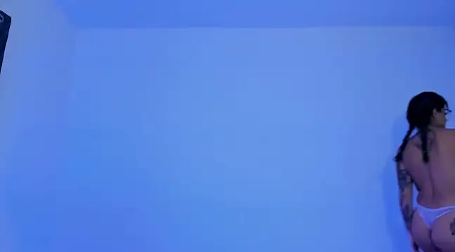 Snapshot of victoriachicas chatting on 12.07.24 victoriachicas online show from 12.07.24