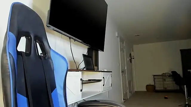 Snapshot of victoriachicas chatting on 10.07.25 victoriachicas online show from 10.07.25