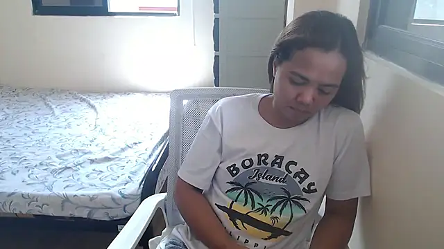 Snapshot of xTheLastVIRGINx chatting on 09.21.25 xTheLastVIRGINx online show from 09.21.25