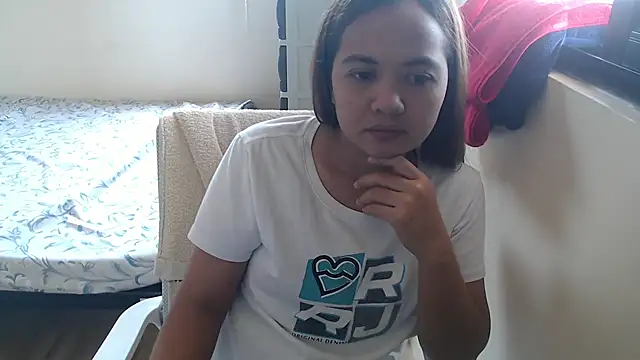 Snapshot of xTheLastVIRGINx chatting on 09.23.25 xTheLastVIRGINx online show from 09.23.25