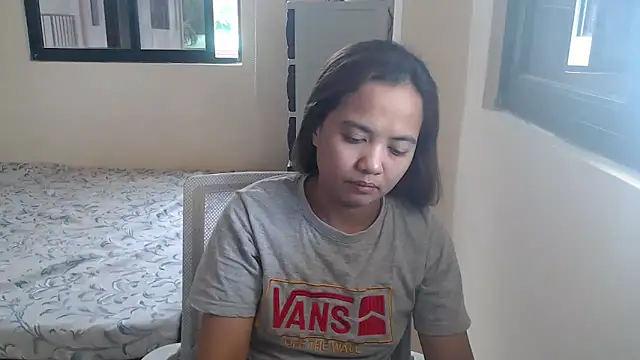 Snapshot of xTheLastVIRGINx chatting on 10.07.25 xTheLastVIRGINx online show from 10.07.25