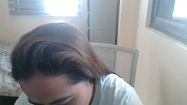 Snapshot of xTheLastVIRGINx chatting on 10.22.25 xTheLastVIRGINx online show from 10.22.25