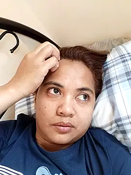 xTheLastVIRGINx online show from 04.18.26