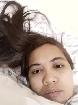 xTheLastVIRGINx online show from 04.19.26