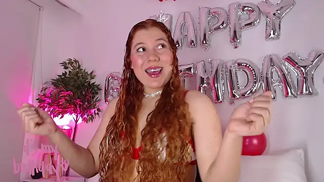 Snapshot of Coffee_Dreams chatting on 09.19.25 Coffee Dreams online show from 09.19.25