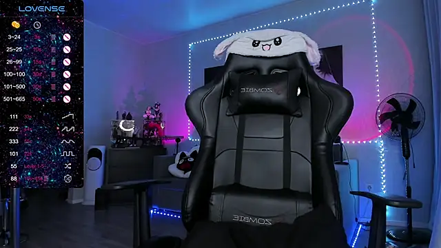 RachelQueen  online show from 10.11.25